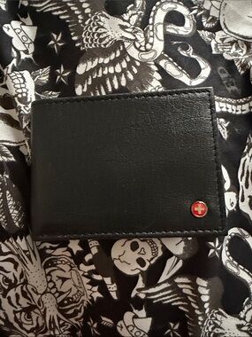 Alpine Swiss Black Leather Bi-Fold Wallet with Red Swiss Emblem